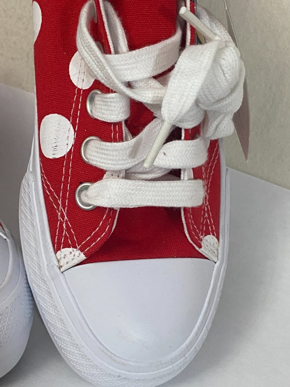 Disney Minnie Mouse Shoes Women's 8 Canvas Red White Polka Dot Low Top Lace Up. - Picture 3 of 10